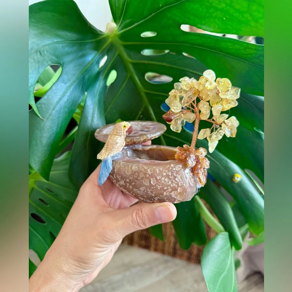 Parrot carving on Agate Geode with Citrine Tree - Picture 1 of 6